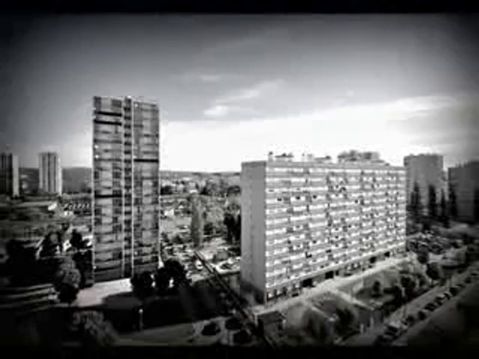 Epinay-sur-Seine (93) : visite de la cité "La Source"