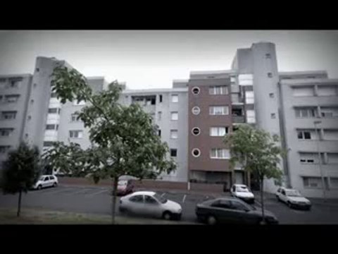 Evry (91) : visite de la cité Le Bois Sauvage