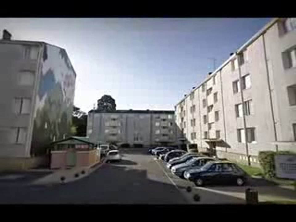 Fleury-les-Aubrais (45) : visite de la cité "Le Clos de la Salle"