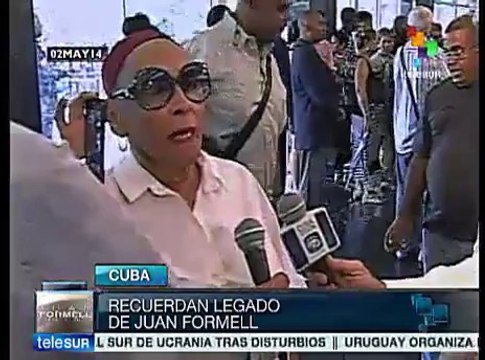 Miles de cubanos despiden a Juan Formell en La Habana