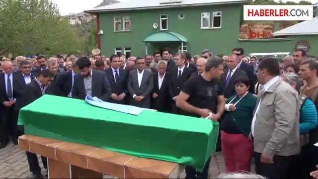 CHP Genel Başkanı Kemal Kılıçdaroğlu Vefat Eden Amcası Arslan Karabulut'un, Tunceli Cemevi'nde Saat...