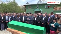 Kılıçdaroğlu, Tunceli'de Amcasının Cenaze Törenine Katıldı