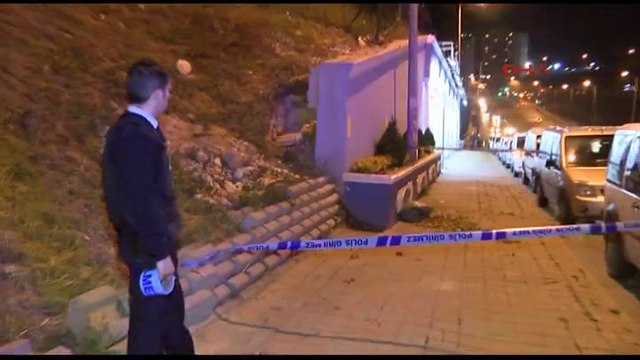 Polis merkezi önünde patlama: 1 yaralı!