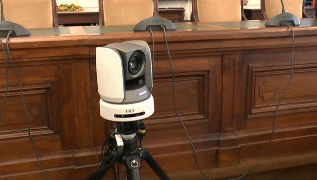 LES W-D.D. MICHOU FRIDDAY NEWS - 4 AVRIL 2014 - LA MAIRIE DE PAU PREPARE L'INVESTITURE DU NOUVEAU CONSEIL MUNICIPAL ET DE SON MAIRE.