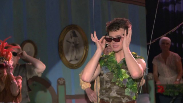 Glee Chris Colfer, Writer Extraordinaire