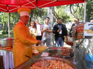 Hindistanlı Jindal Ailesinin Türkiye'de Kına Ve Barbekü Partisiyle Lokma Tadın'da Düğün Hazırlığı.  03 Mayıs 2014