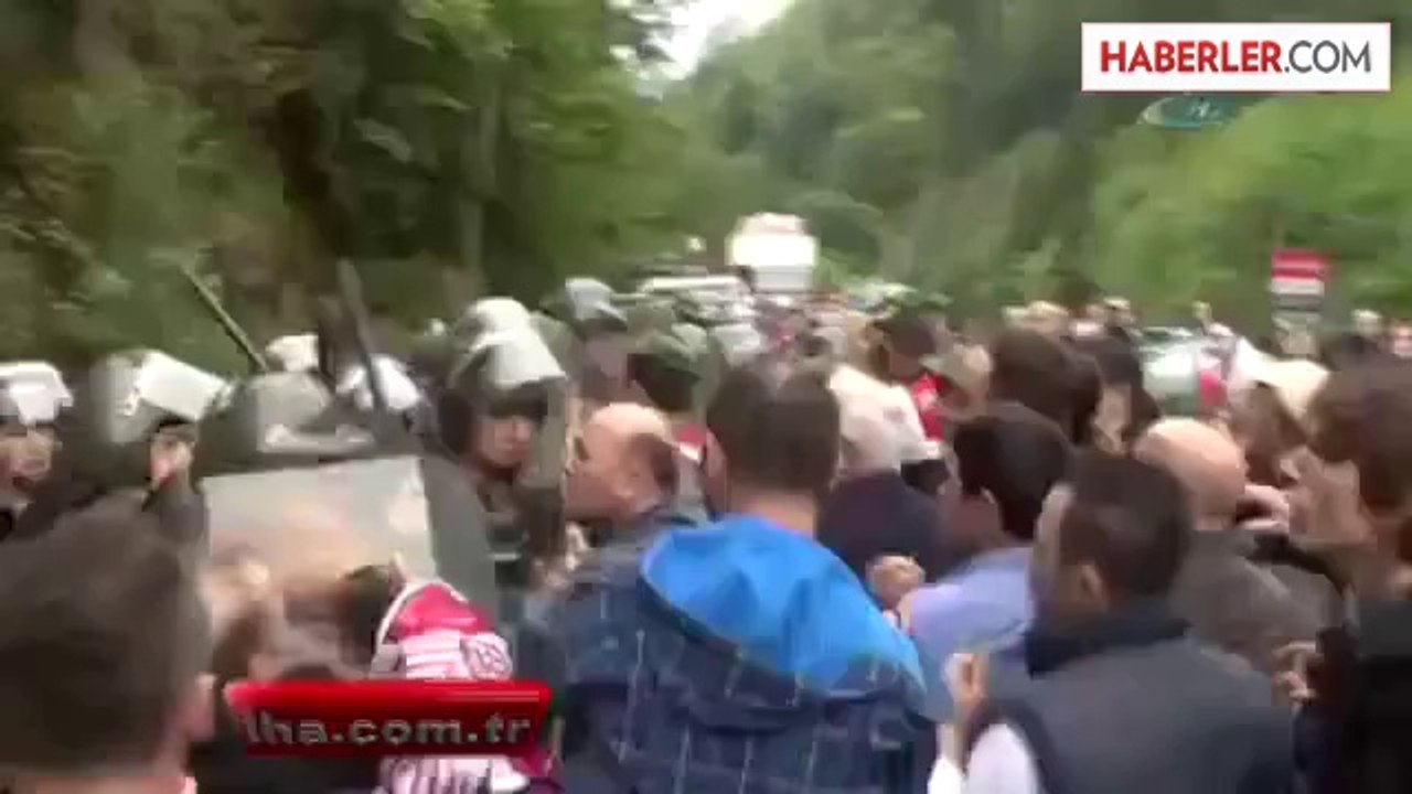 Hes Protestosunda Kavga