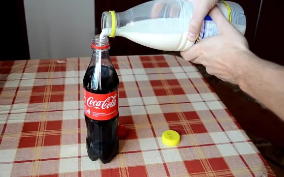 Coca Cola + Lait
