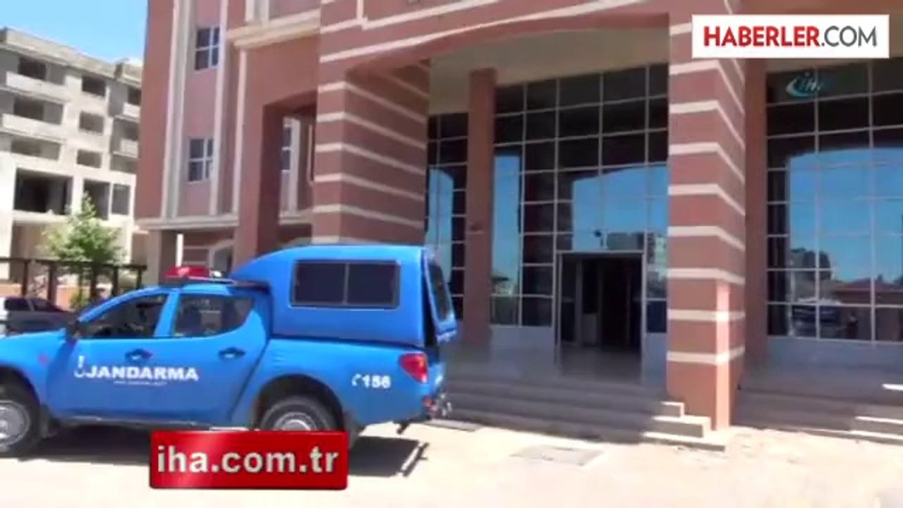 16'lık Anne Bebeğini Diri Diri Gömmüş