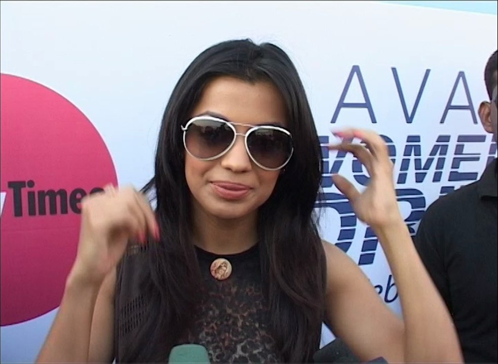 Bollywood's Hot Gorgeous Actress Babe Mugdha Godse Speaks At Lavasa Women'S Drive