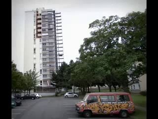 Hérouville-Saint-Clair (14) : visite de la cité "La Grande Delle"