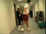 Cristiano Ronaldo met un petit pont