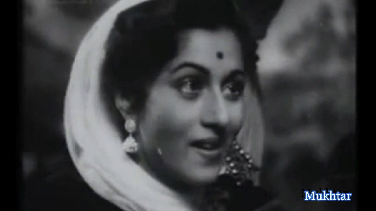 Yeh Zindagi Usi ki Hai .. LATA MANGESHKAR .. MA...