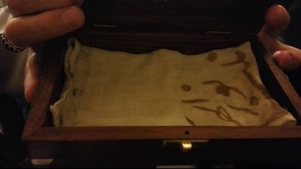 Fatma Annemizin baş örtüsü Kutsal emanetler