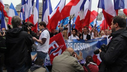 Le Front National manifeste à Paris