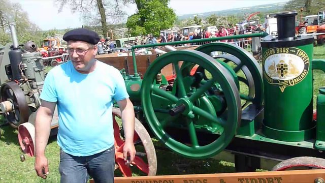 La fete des tracteurs à Saint-Georges d'Aunay