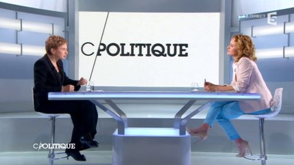 "Je suis au centre, clairement au centre", déclare Laurence Parisot