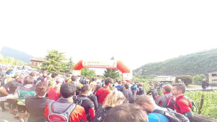 QUELQUES SECONDES AVANT LE DEPART DU TRAIL MALPASSANT VOGLANAISE NIVOLET REVARD