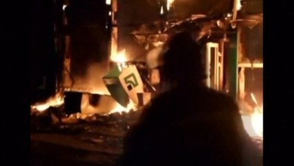 Ukraine unrest spreads, bank set on fire in Mariupol