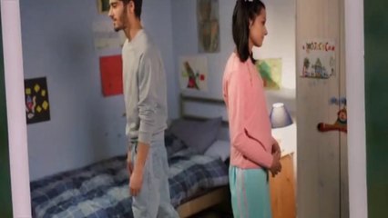 One Direction VS Ayo - story of my knees ( Mashup by Ada Gio )