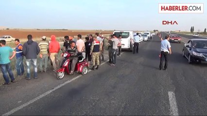 Sulama Kanalına Devrilen Otomobilin Sürücüsü Yaralandı