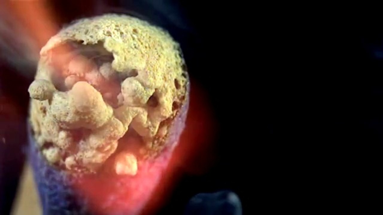 Kibritin Yavaş Çekimde  Yanma Anı