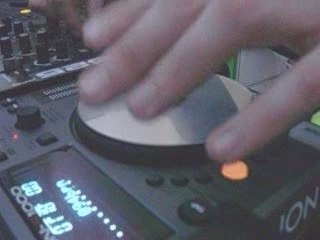 FIRST SCRATCH Whit Denon Dns 1000 dj