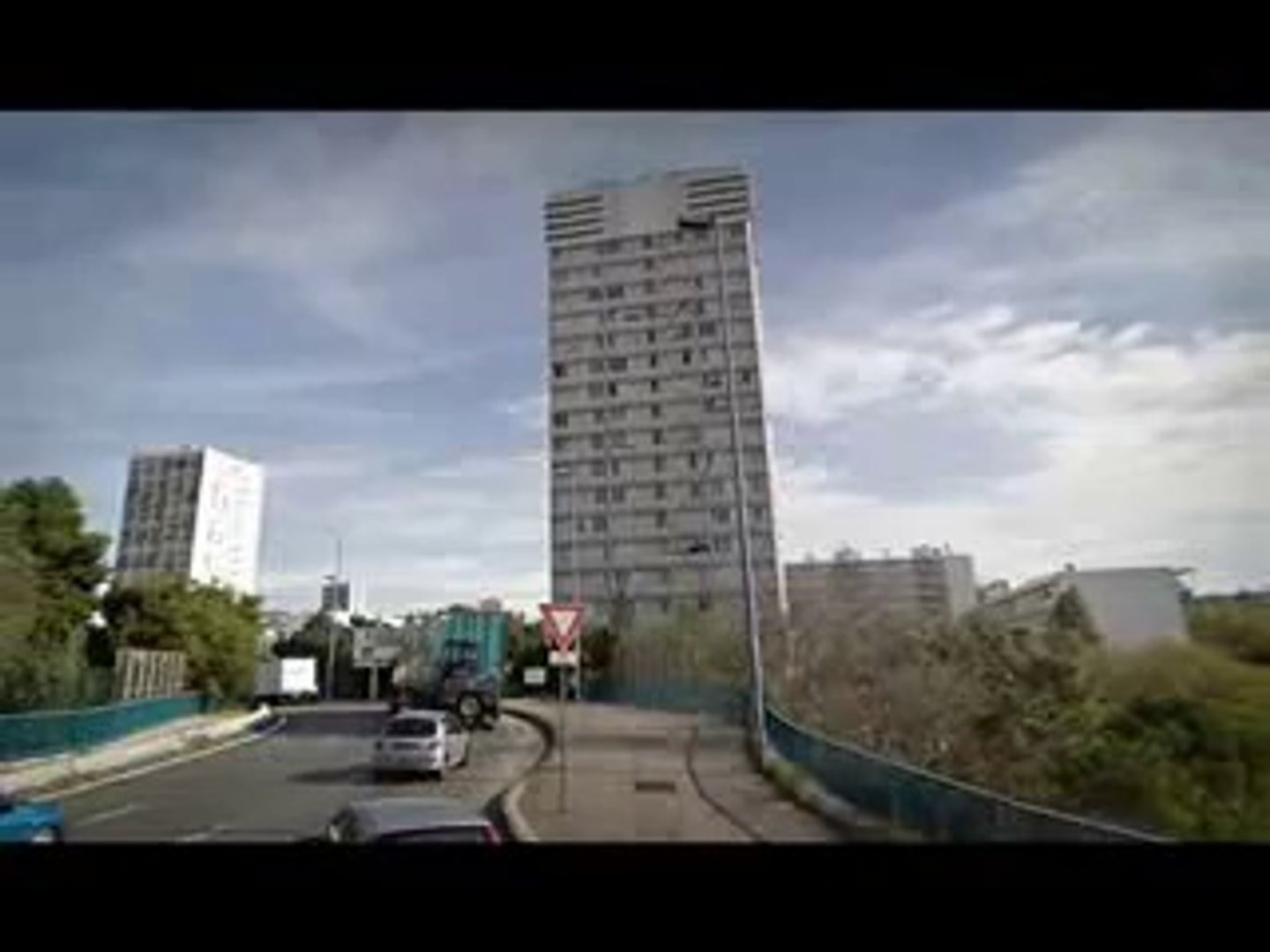 Marseille (13) : visite de la cité "Font Vert" - Vidéo Dailymotion