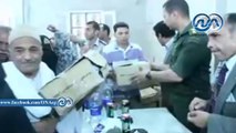 محافظ الفيوم يوزع 300 كرتونة غذائية مقدمة من القوات المسلحة