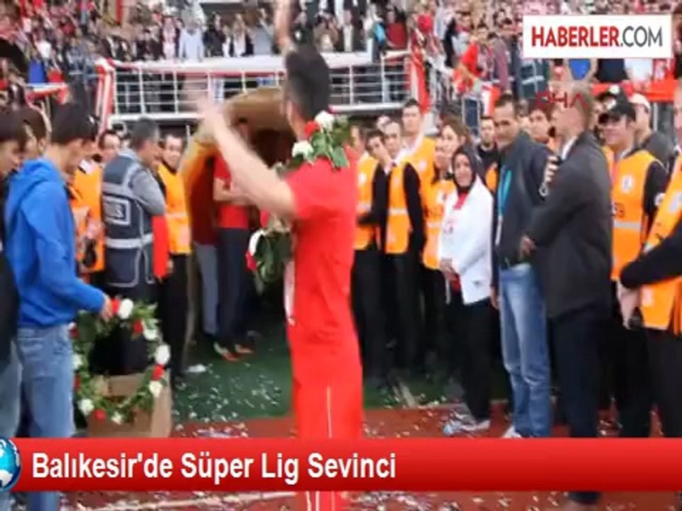 İstanbul Bbsk'yı 2-1 Yenen Balıkesirspor Süper Lig'de