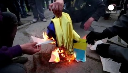 Las ciudades ucranianas en manos rebeldes refuerzan posiciones