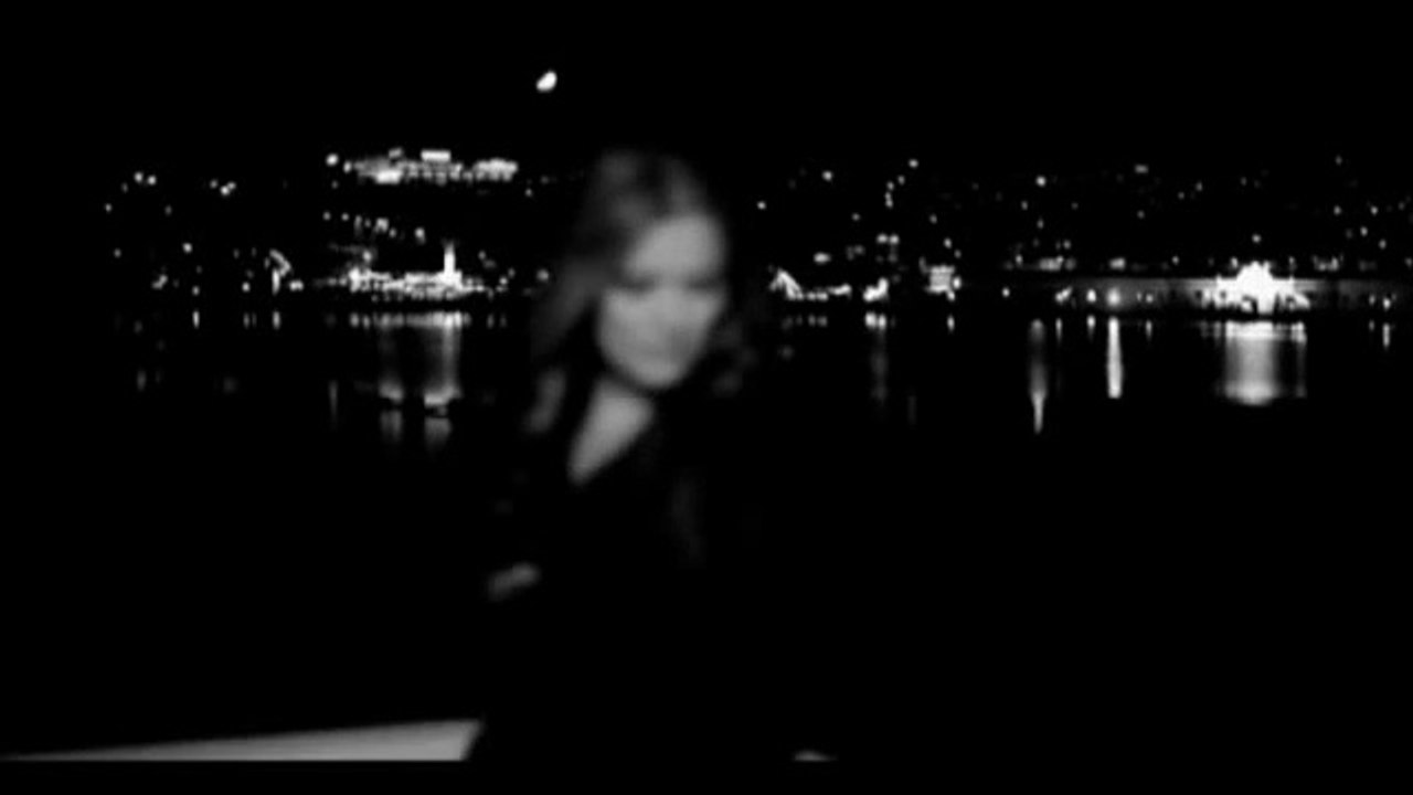 Bozuyorum Yeminimi (Demet Akalın)