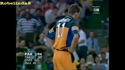 4 4 4 4 4 Abdul Razzaq vs Glenn McGrath 720p HD - 1999-00 Sydney