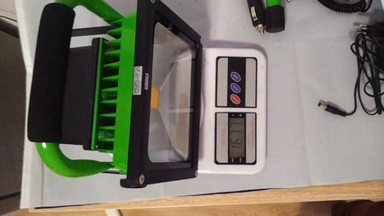 Rechargeable led flood light 20W www.griled.com