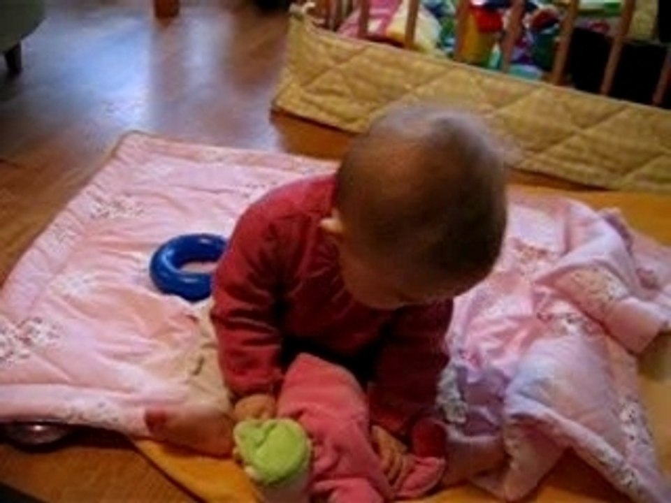 Camille sur son tapis