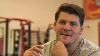 NFL Fan Pass: Talor Lewan's draft day suit