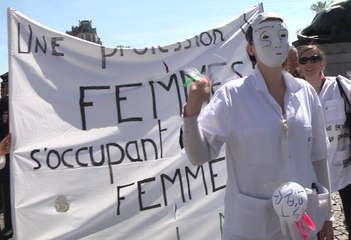 Sage-femme : «Cinq ans d'études pour gagner 1650 euros nets»