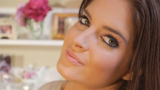 Binky Felstead Shows You How To Do Cheryl Cole Makeup