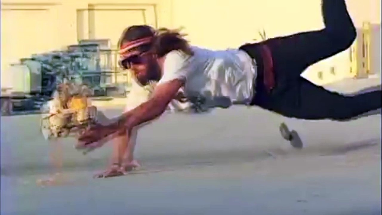 Skateboarder Spills Coffee | Serious Case of the Mondays - video Dailymotion