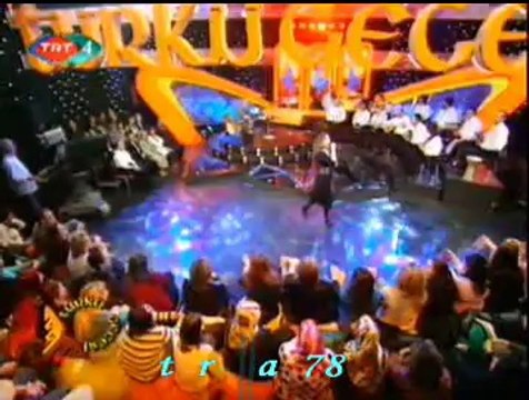 Nurdan İPEK-Düşlerde Sevdim Seni Söyleyemedim