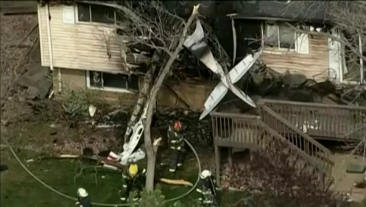Etats-Unis : un avion de tourisme s'écrase sur une maison