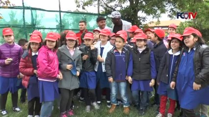 Tanti bimbi in visita alla V&V Group. Presentato il progetto "Il rifiuto: da scarto a risorsa"