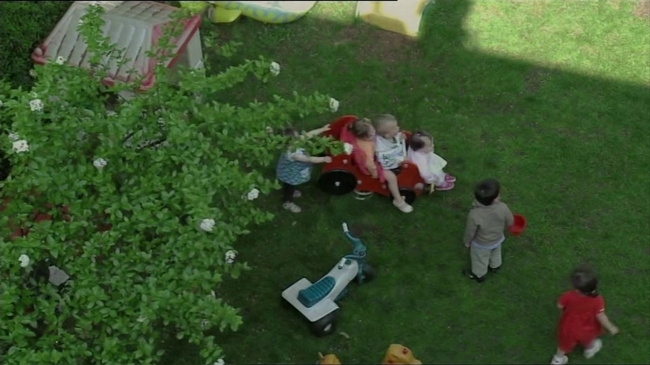 Les enfants - Extrait 1 - Un documentaire de Christophe Hermans