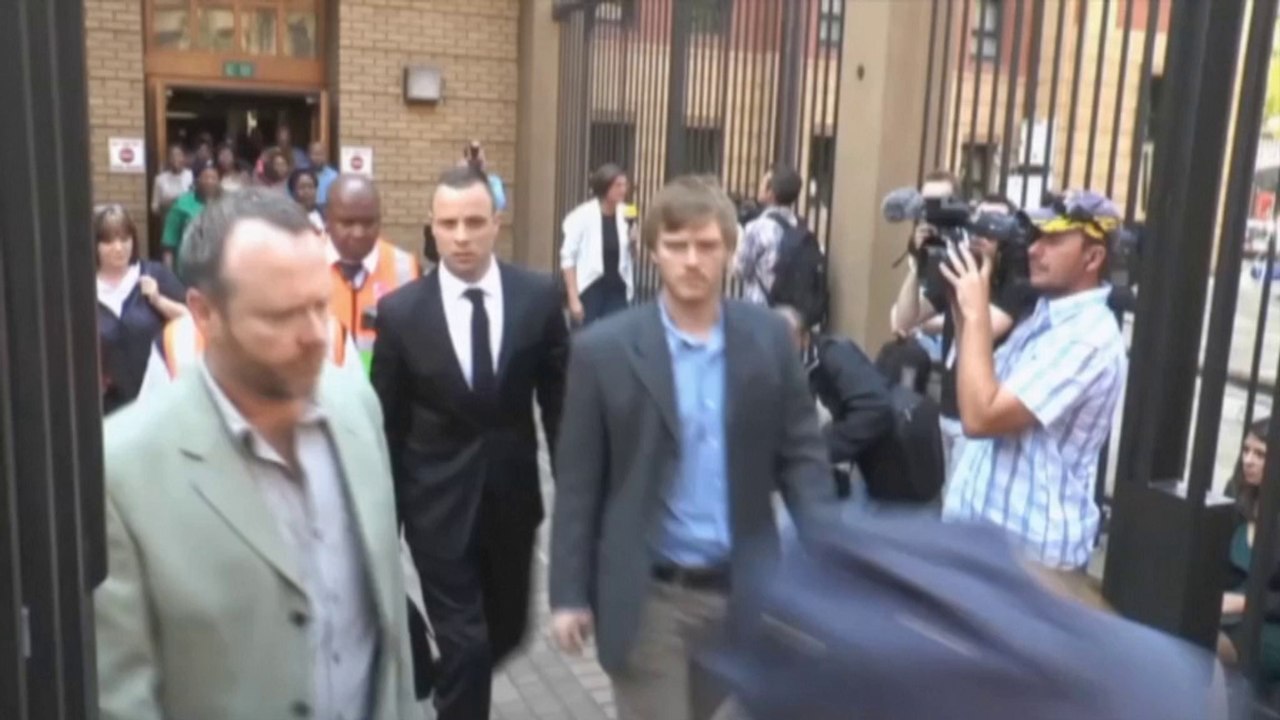 Pistorius: Nachbarin: 'Dachte, er will sich etwas antun'