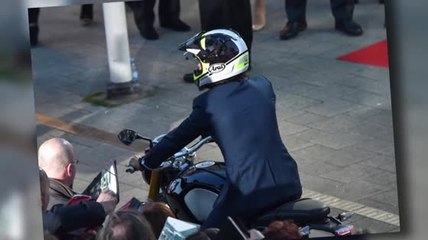 Orlando Bloom Wows Crowd On Motorbike