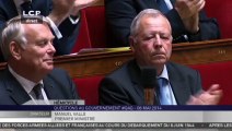 Manuel Valls rend hommage à Jean-Marc Ayrault, de retour à l'Assemblée