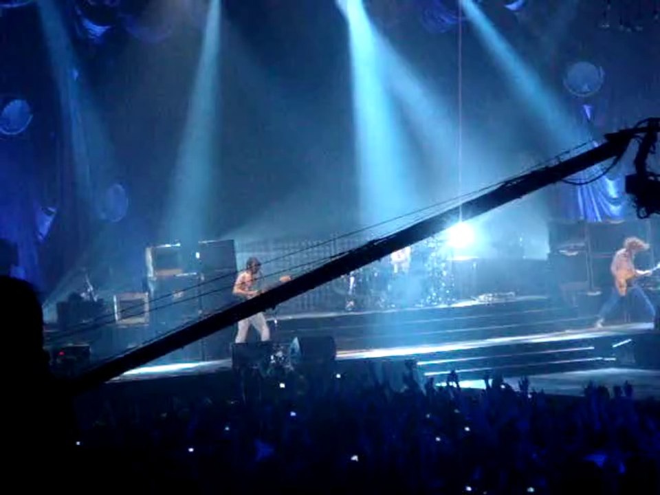 Biffy Clyro - Mountains