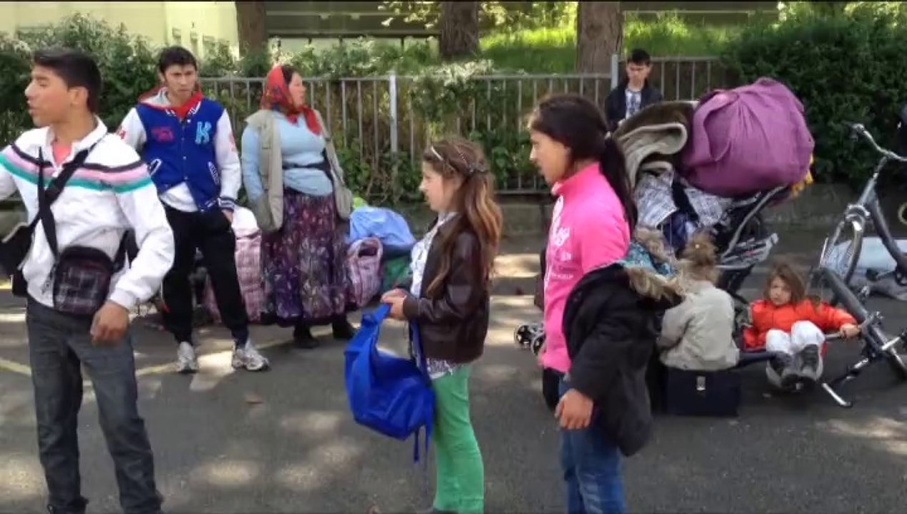 Roncq : les familles roms evacuées de la rue de Lille par la police