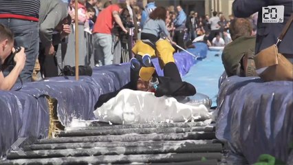 Angleterre: Transformer une rue en toboggan géant