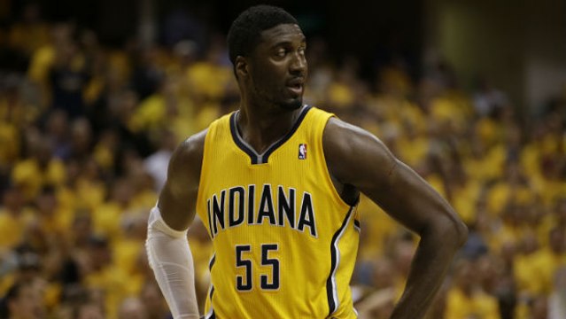 Gilbert Arenas takes shots at the Pacers' Roy Hibbert